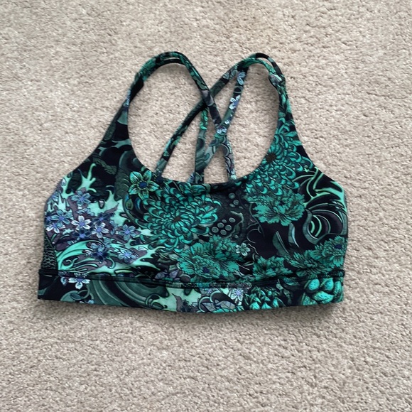 Gently worn lululemon energy bra - Picture 4 of 4